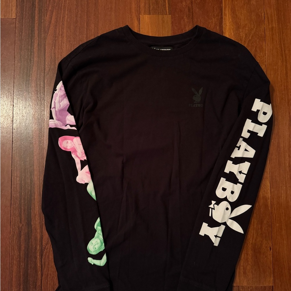 PLAYBOY PACSUN Black Long Sleeve Tee with Multicolor Sleeve Art